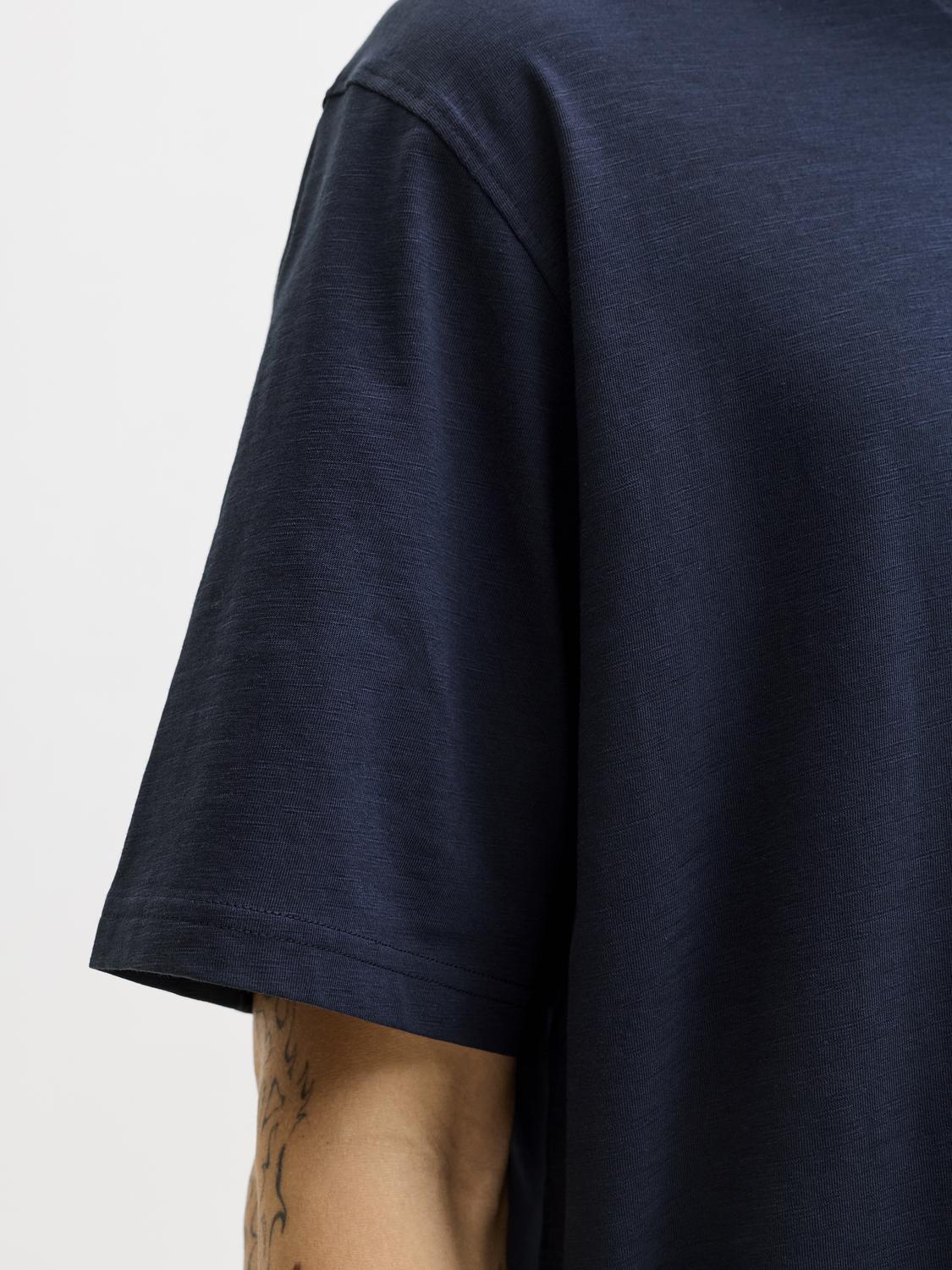 model_shot-detail